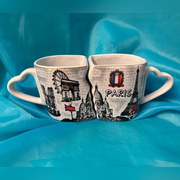 Paris Themed Heart Handle Mugs, set of 2 from France - Picture 10 of 13